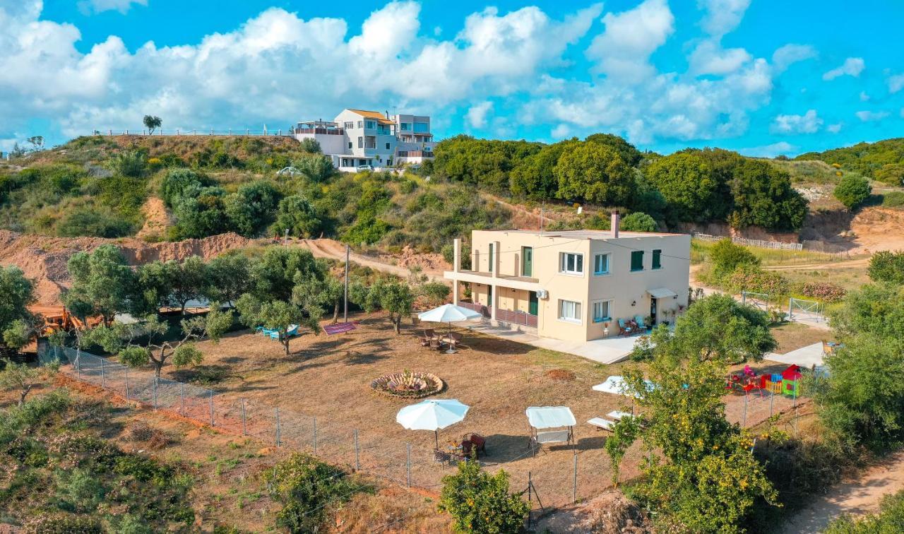 Blue Waves Villa *